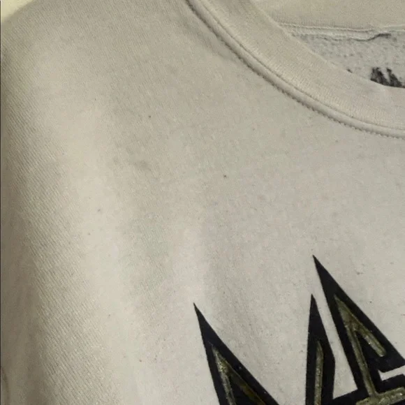 Def Leppard Gray Crewneck Sweater - Picture 3 of 4